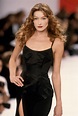 Carla Bruni 1990 - 7 Of Carla Bruni S Most Iconic Outfits I D | brain ...