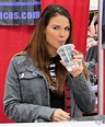 Picture of Amy Dumas