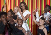 Michelle Obama demuestra sus mejores pasos de baile - Grupo Milenio
