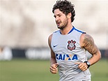 Alexandre Pato é reintegrado ao Corinthians | VEJA