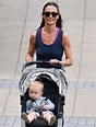 PHOTOS. Pippa Middleton fait son sport en baladant son fils Ar... - Closer