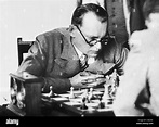 Alexander Alekhine playing chess, 1936 Stock Photo - Alamy