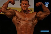 Muscle Lover: Hungarian heavyweight bodybuilder Ferenc Kovacs