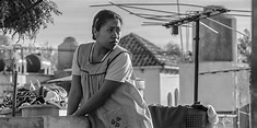 Alfonso Cuarón’s Black-and-White ‘Roma’ Was a Cinematic Master Stroke | IndieWire