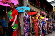 Huangling Village Honors Chinese Traditional Embroidery with Qipao ...