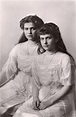 Grand duchess Maria & Anastasia Nikolaevna Romanov, 1914. Zar Nicolas ...