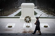 Old Guard maintains vigil at Tomb of the Unknown Soldier at Arlington ...