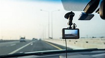 ¿Es legal usar una 'dashcam' en el coche en España? | Marca