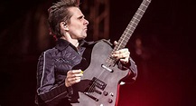 Matt Bellamy (Muse) lanza una nueva gama de guitarras Manson | Garaje ...