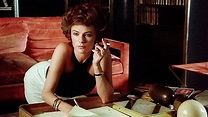 La donna della domenica (1975) - Italian Trailer - YouTube