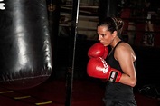 La boxeadora Joana Pastrana está enganchada a los golpes | VICE | España