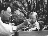 Oppenheimer with son Peter | Robert Oppenheimer with son Pet… | Flickr