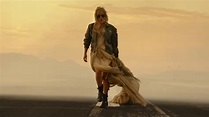 Lady Gaga presenta videoclip de Hold My Hand para Top Gun Maverick