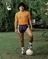 20 Rare Photographs of a Very Young Diego Maradona From the Late 1970s ...