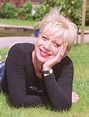Denise Welch Actress July 1999 Pictured at home in garden (Photos ...
