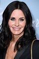 Courteney Cox révèle sa routine make-up en 5 minutes chrono | Vogue France