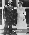 Image of Woodrow Wilson and his wife Edith Wilson (b/w photo)