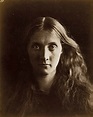 Julia Margaret Cameron | Victorian era, portrait photography, celebrity ...