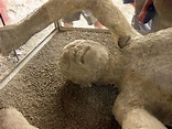 39 Agonizing Photos Of Pompeii's Bodies Frozen In Time