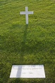 File:Robert F. Kennedy grave in Arlington National Cemetery.jpg ...