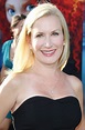 Angela Kinsey Pictures (63 Images)