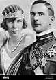 Kronprinz Umberto von Italien mit seiner Braut Prinzessin Marie José ...