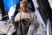 Julian Sands nella casa di ghiaccio nell'episodio Kandor di Smallville ...