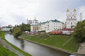 Parte central da cidade de Vitebsk, Bielorrússia — Fotografia de Stock ...