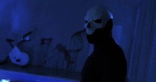 Swimming Pool – Der Tod feiert mit - Film 2001 - Scary-Movies.de