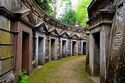 The Madness And Marvels Of Victorian London With Highgate Cemetery ...