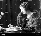 Royalty - Lady Elizabeth Bowes-Lyon - 1922 Stock Photo - Alamy