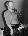 Classify Joy Division/New Order Bassist Peter Hook