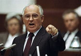 Mikhail Gorbachev É Eleito Secretário-Geral do Partido Comunista da ...