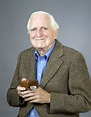 Douglas Engelbart dies at age 88; computer visionary - LA Times