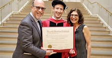 Harvard-Absolvent! - Facebook-Boss Zuckerberg erhält Ehrendoktortitel ...