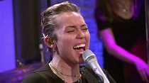 Miley Cyrus performs Week Without you 2017 - YouTube