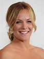 Andrea Anders Hairstyle, Makeup, Dresses, Shoes And Perfume | Celeb ...