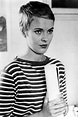 20 Fascinating Vintage Photos of Jean Seberg’s Iconic Short Haircut in ...