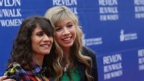 Jennette McCurdy’s mom Debra died of breast cancer at height of ...