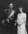King george vi and her majesty queen elizabeth at buckingham palace ...