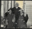Page 1 :: Hattie, Etta and Sam McDaniel, circa 1931/1940, Los Angeles ...
