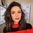 Nina Dobrev | Confronta Altezza, Peso, Misure del corpo con Altre ...