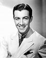 Fabulous Portrait Photos of a Young and Handsome Robert Taylor in the ...