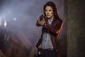 Images Resident Evil: The Final Chapter Ali Larter pistol Claire