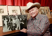 Jim Leavelle, lawman at Lee Harvey Oswald's side, dies at 99 - The ...