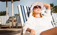 Cómo tomar el sol de manera segura durante las vacaciones