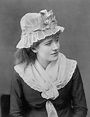 Ellen Terry 1847-1928, English Actress Photograph by Everett