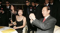 A Quick (& Juicy) Guide To Late Casino King Stanley Ho, His 4 Wives ...