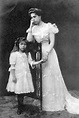Victoria_Melita_of_Edimburg_and_her_daughter_Elizabeth - History of ...