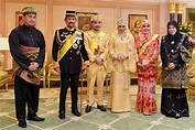 Brunei's newly wed royal couple, Prince Abdul Malik and Dayangku Raabi ...